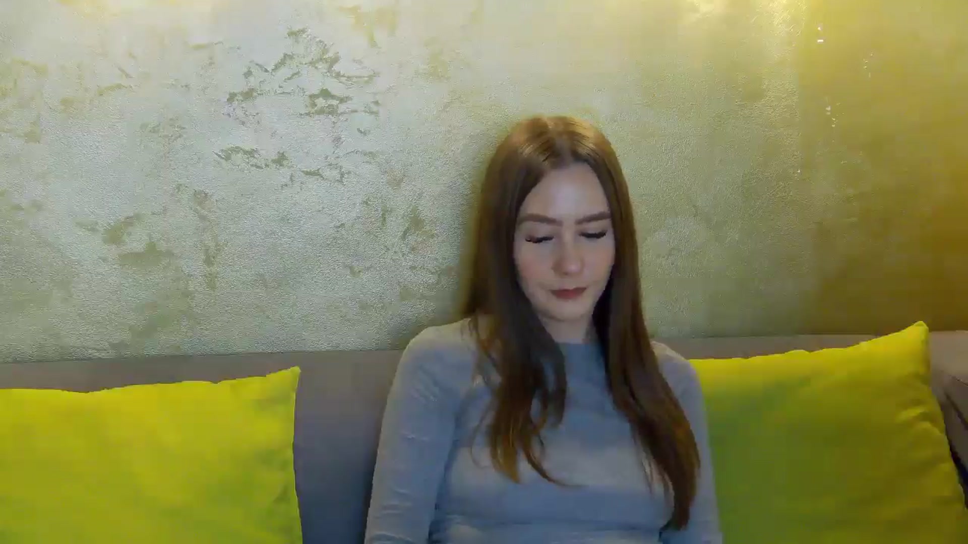 Gallery image thumbnail from Radiance's myfreecams stream on, 03/09/2026, 19:48 image 17 of 20