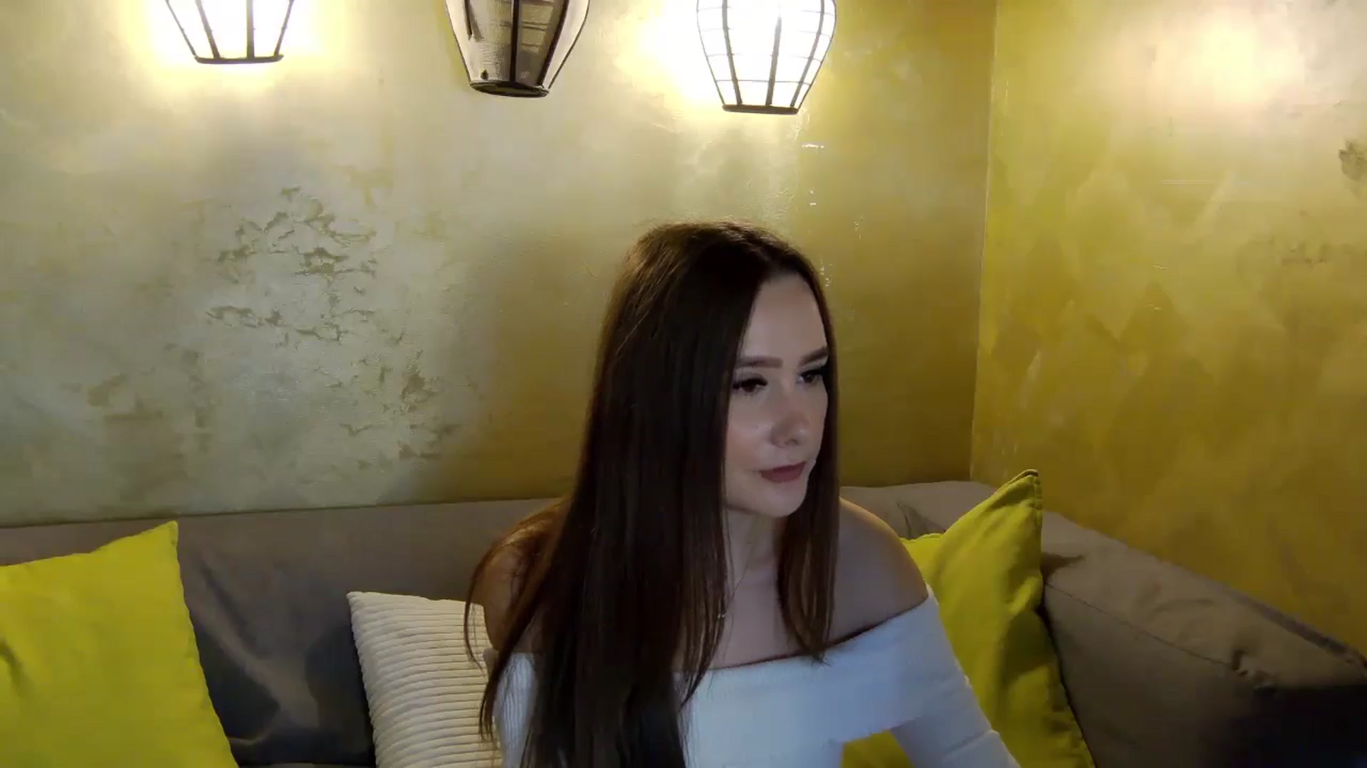 Gallery image thumbnail from Radiance's myfreecams stream on, 03/15/2026, 16:28 image 14 of 20