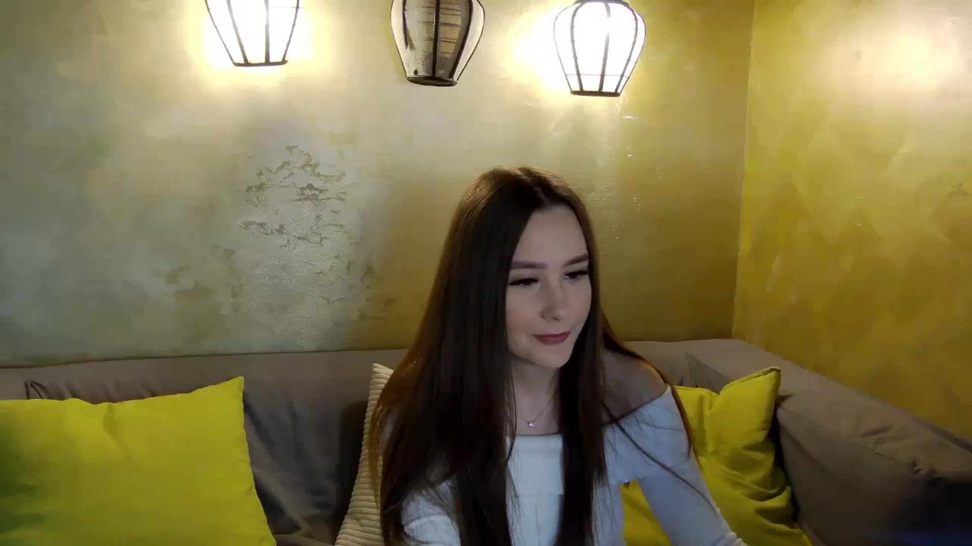 Gallery image thumbnail from Radiance's myfreecams stream on, 03/15/2026, 18:35 image 4 of 20