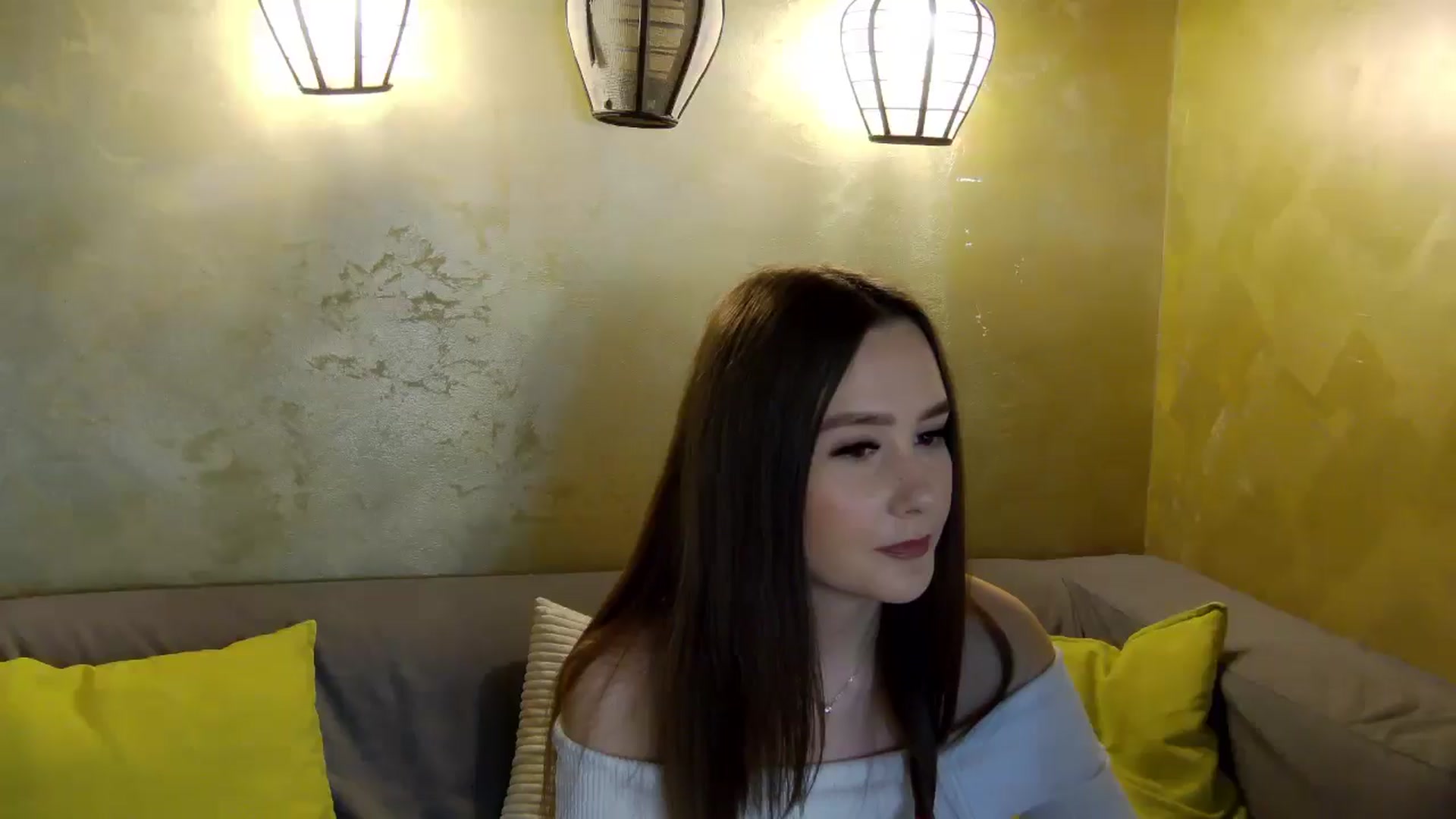 Gallery image thumbnail from Radiance's myfreecams stream on, 03/15/2026, 18:35 image 19 of 20