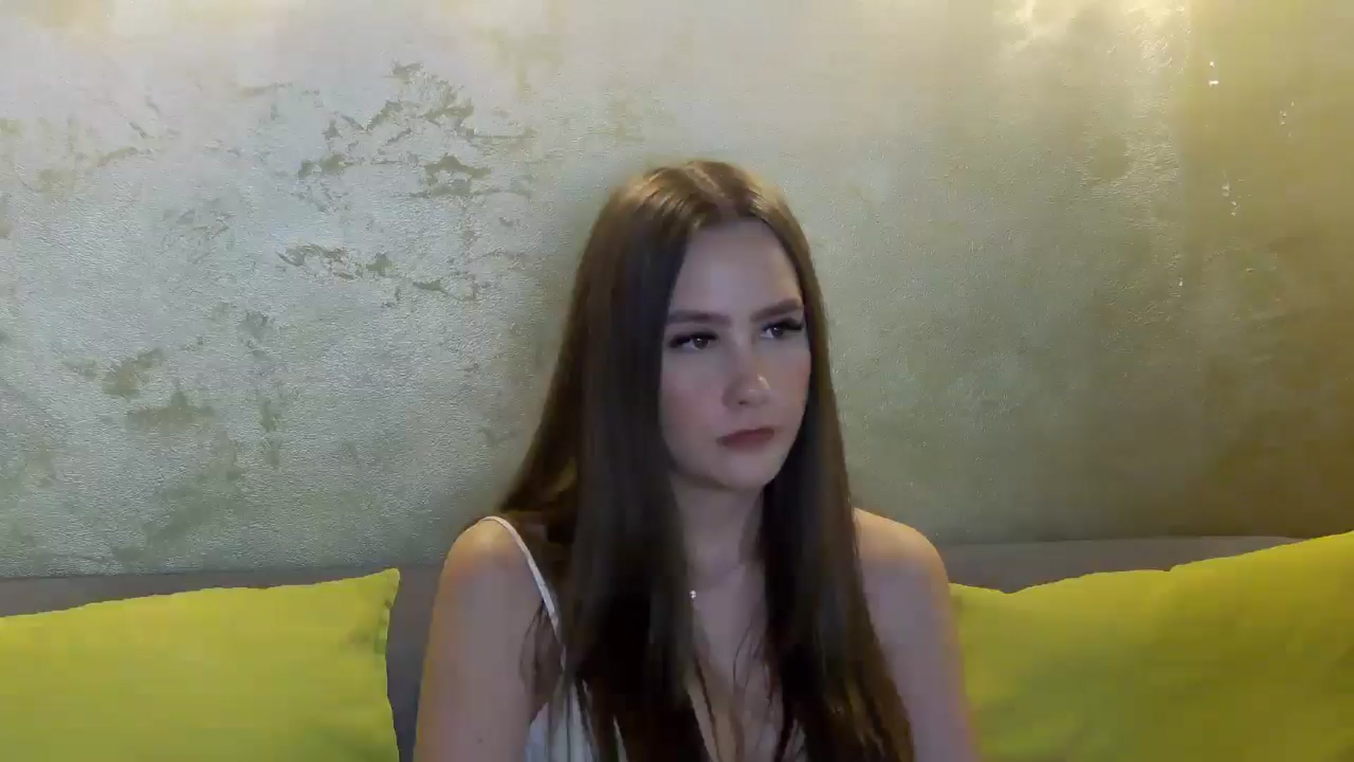 Gallery image thumbnail from Radiance's myfreecams stream on, 03/27/2026, 20:39 image 19 of 20