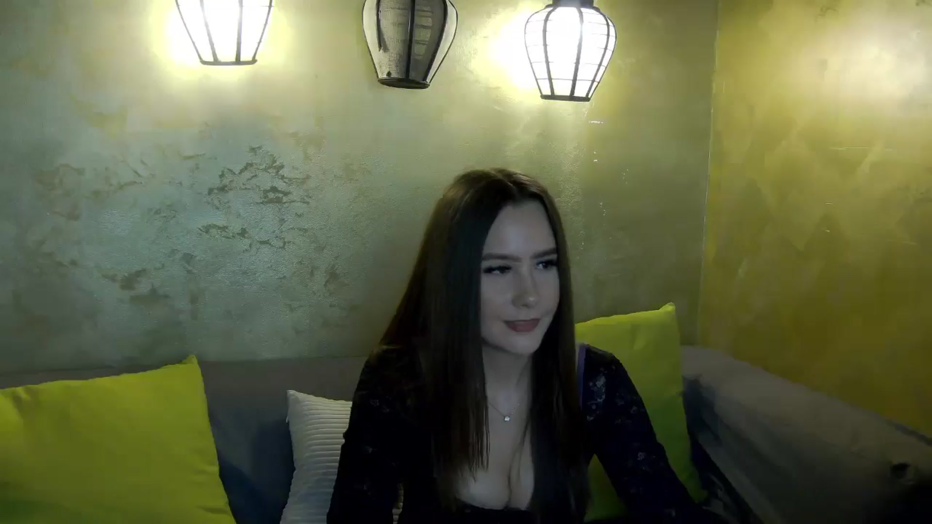 Gallery image thumbnail from Radiance's myfreecams stream on, 03/28/2026, 13:53 image 16 of 20