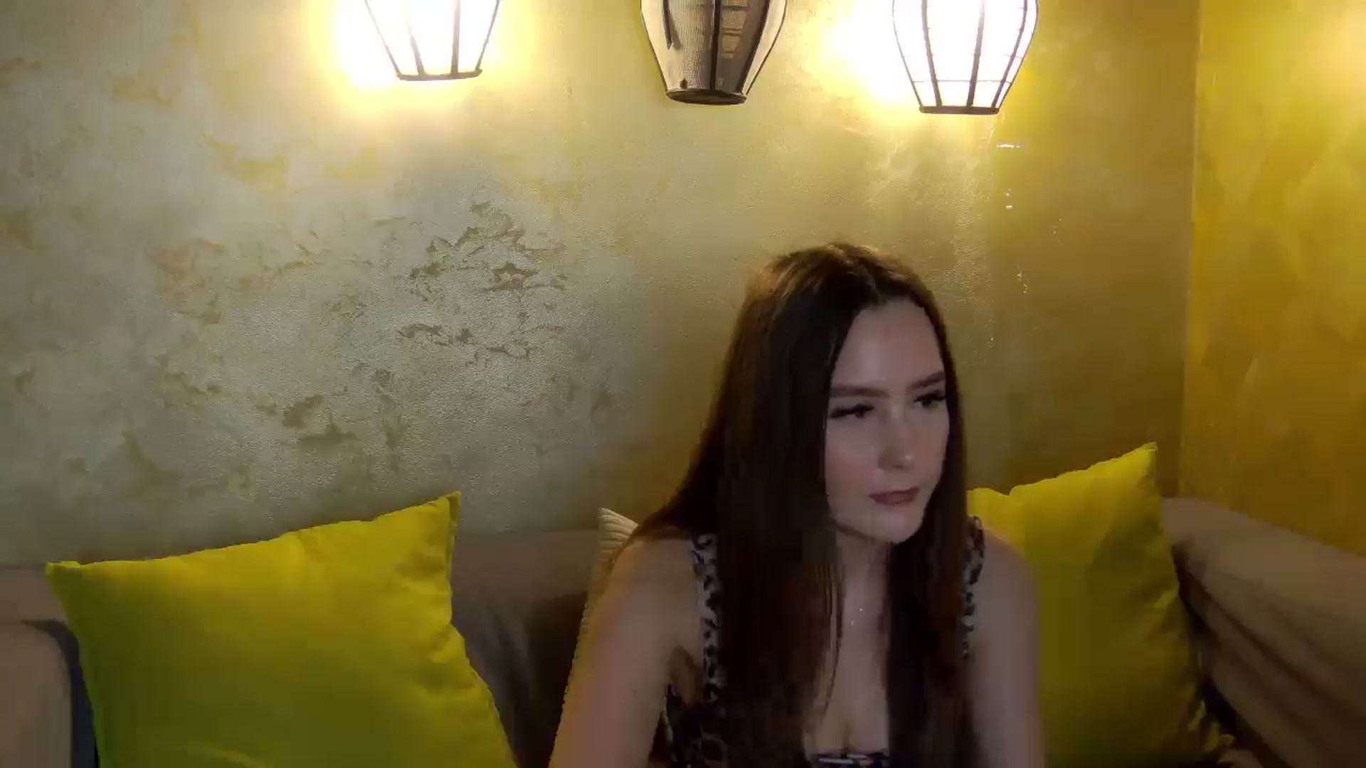 Gallery image thumbnail from Radiance's myfreecams stream on, 03/31/2026, 15:02 image 14 of 20