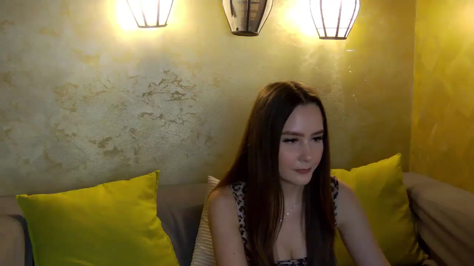 Gallery image thumbnail from Radiance's myfreecams stream on, 03/31/2026, 15:02 image 10 of 20