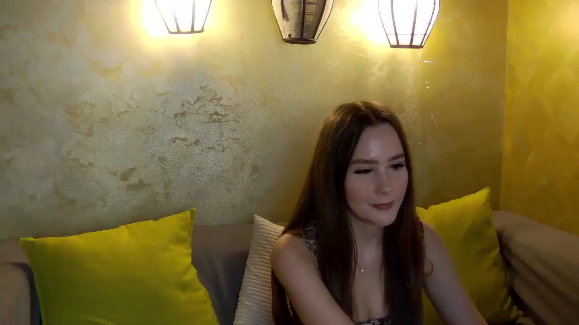 Gallery image thumbnail from Radiance's myfreecams stream on, 03/31/2026, 15:02 image 18 of 20