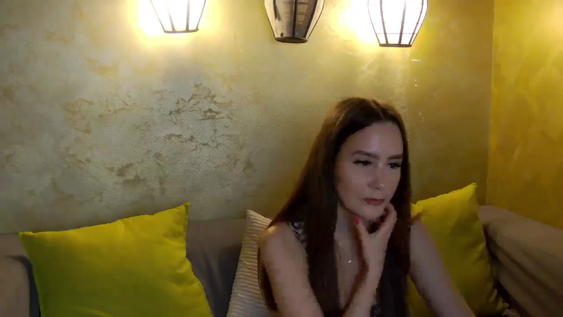 Gallery image thumbnail from Radiance's myfreecams stream on, 03/31/2026, 15:02 image 17 of 20