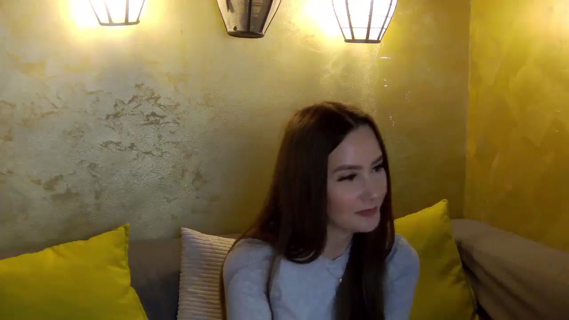 Gallery image thumbnail from Radiance's myfreecams stream on, 03/31/2026, 19:16 image 14 of 20