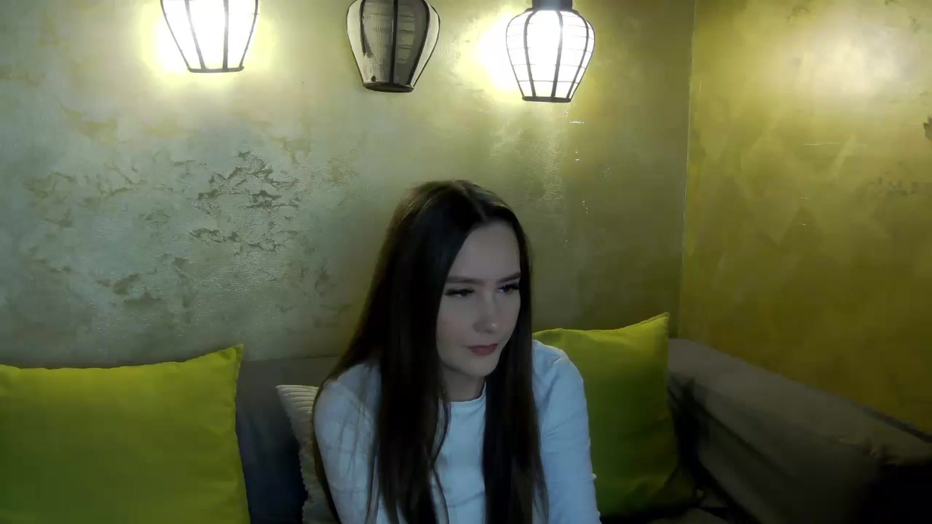 Gallery image thumbnail from Radiance's myfreecams stream on, 04/01/2026, 13:11 image 4 of 20