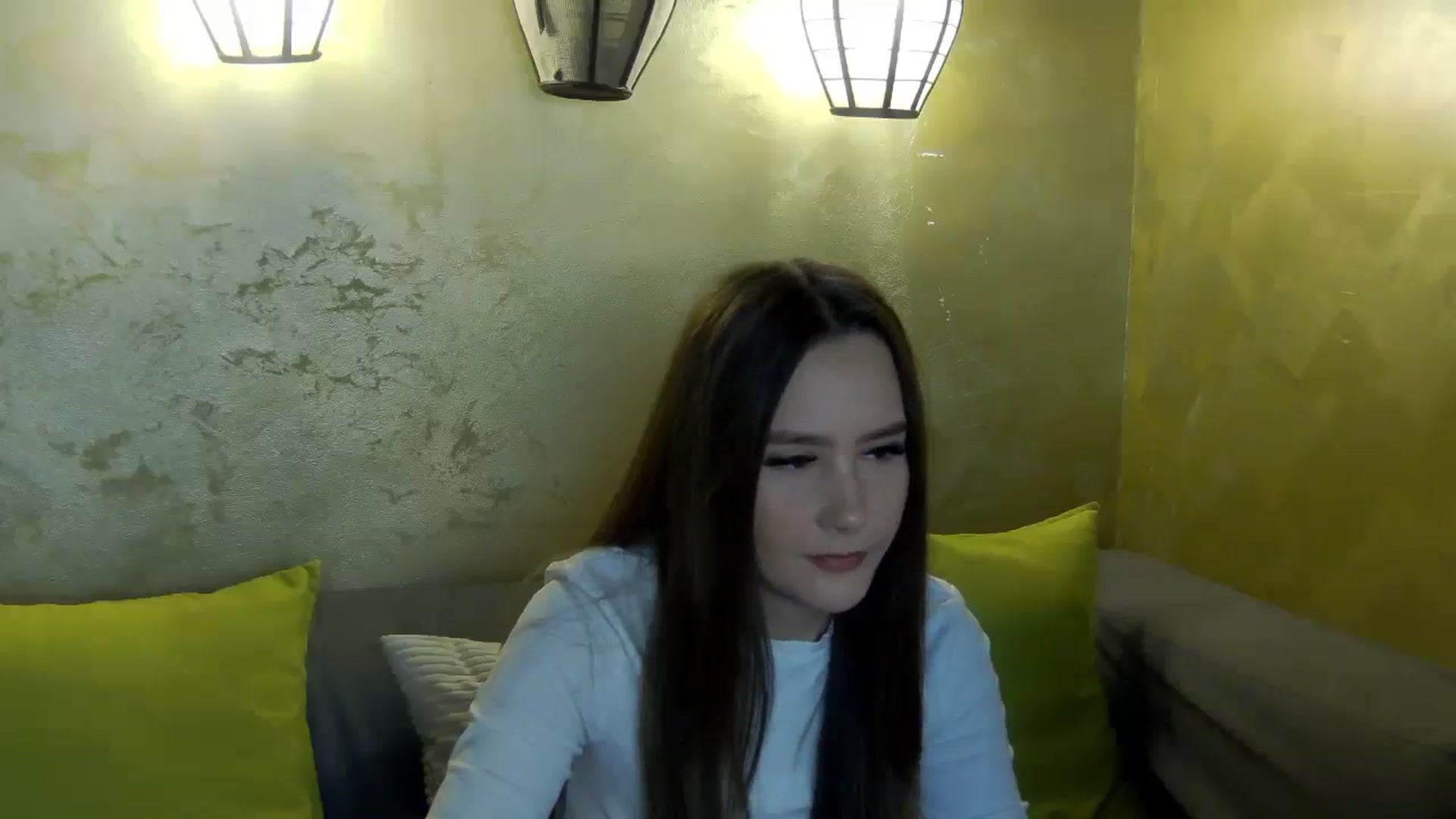 Gallery image thumbnail from Radiance's myfreecams stream on, 04/01/2026, 13:11 image 17 of 20