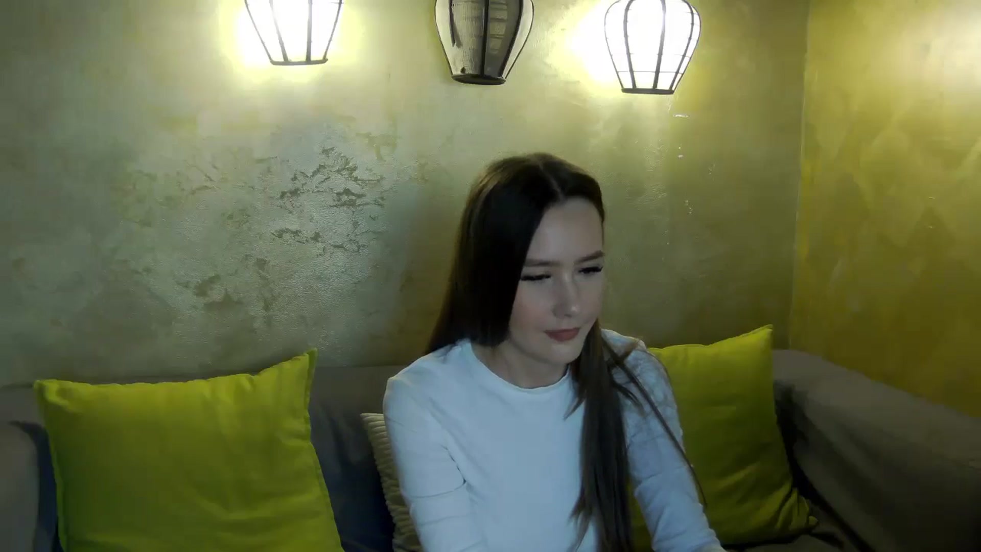Gallery image thumbnail from Radiance's myfreecams stream on, 04/01/2026, 15:18 image 2 of 20