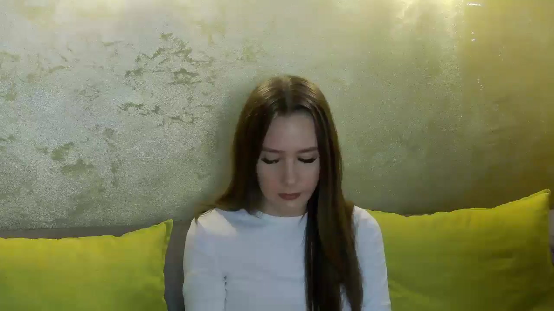 Gallery image thumbnail from Radiance's myfreecams stream on, 04/01/2026, 19:11 image 2 of 20