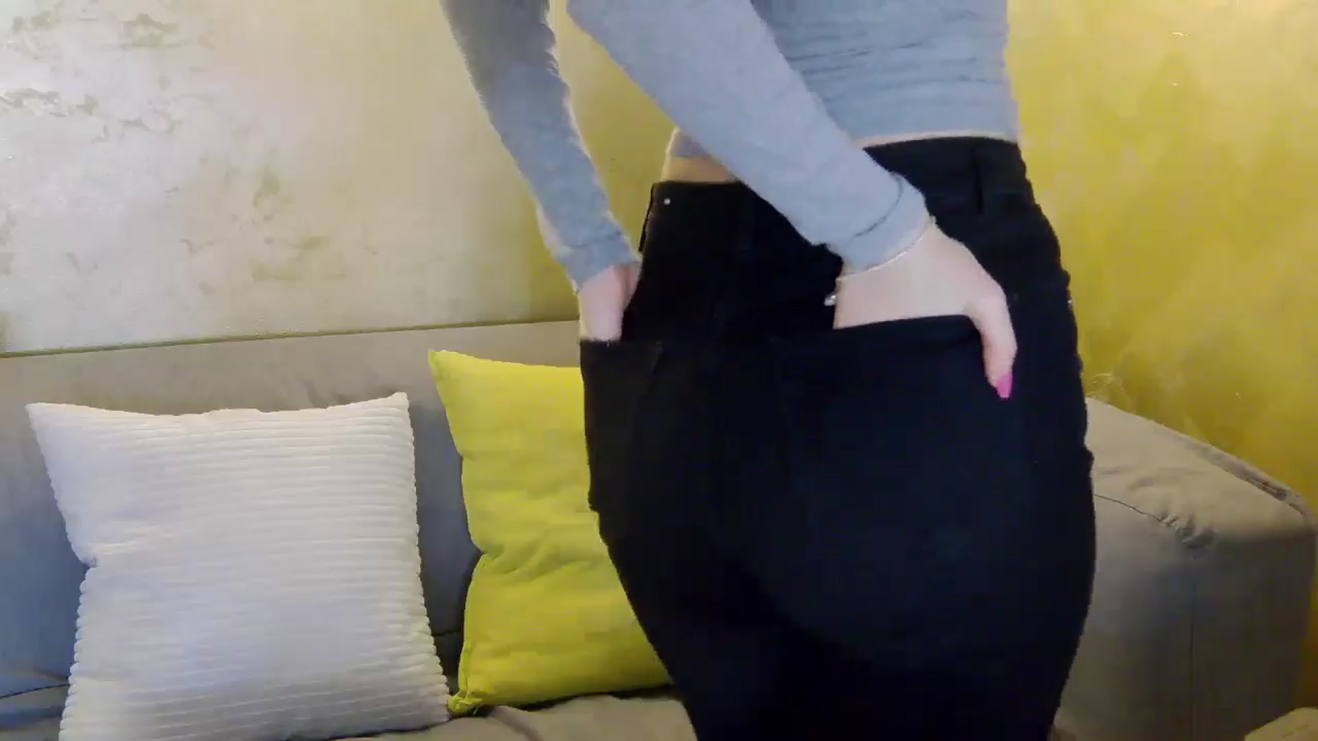 Gallery image thumbnail from Radiance's myfreecams stream on, 04/03/2026, 13:13 image 5 of 20