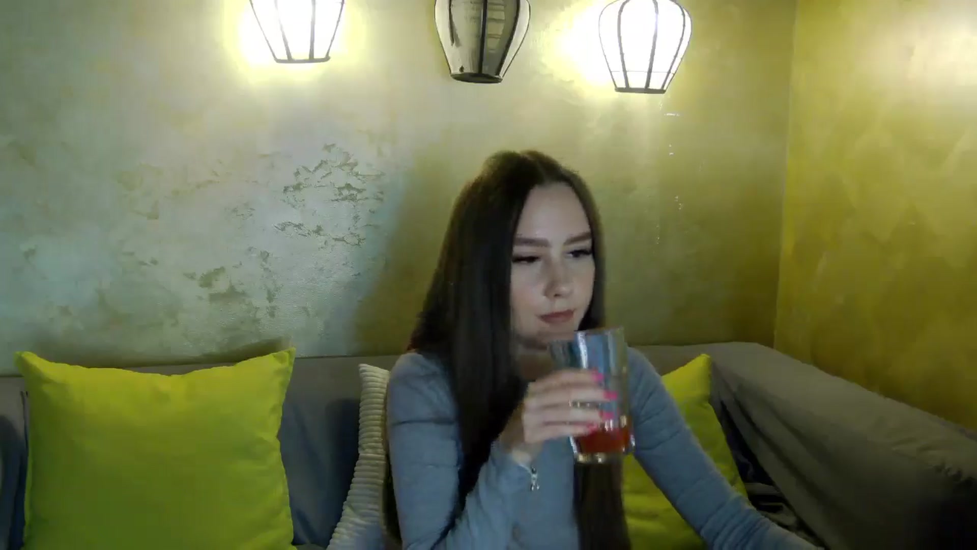 Gallery image thumbnail from Radiance's myfreecams stream on, 04/03/2026, 19:06 image 19 of 20