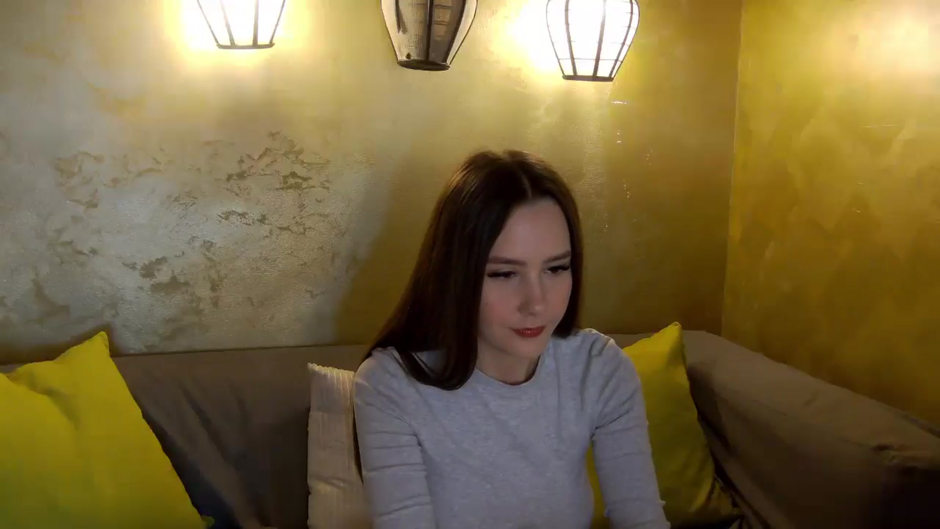 Gallery image thumbnail from Radiance's myfreecams stream on, 04/05/2026, 15:11 image 9 of 20