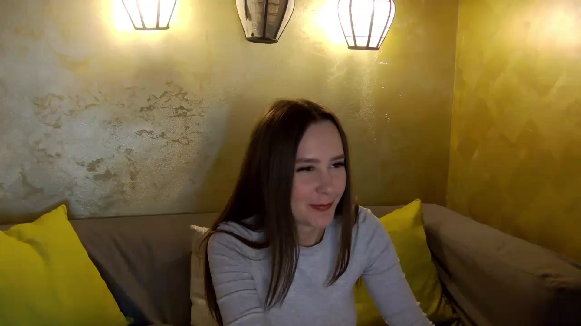 Gallery image thumbnail from Radiance's myfreecams stream on, 04/05/2026, 15:11 image 18 of 20