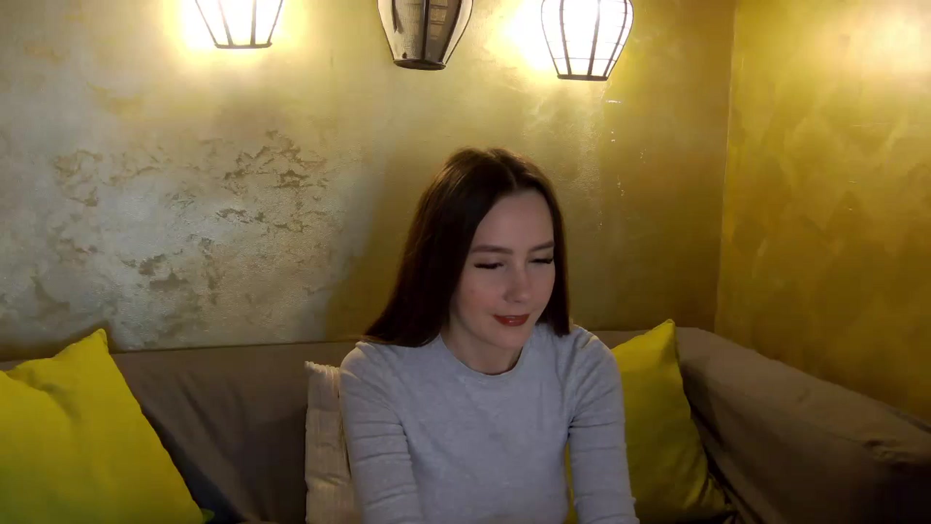 Gallery image thumbnail from Radiance's myfreecams stream on, 04/05/2026, 15:11 image 17 of 20