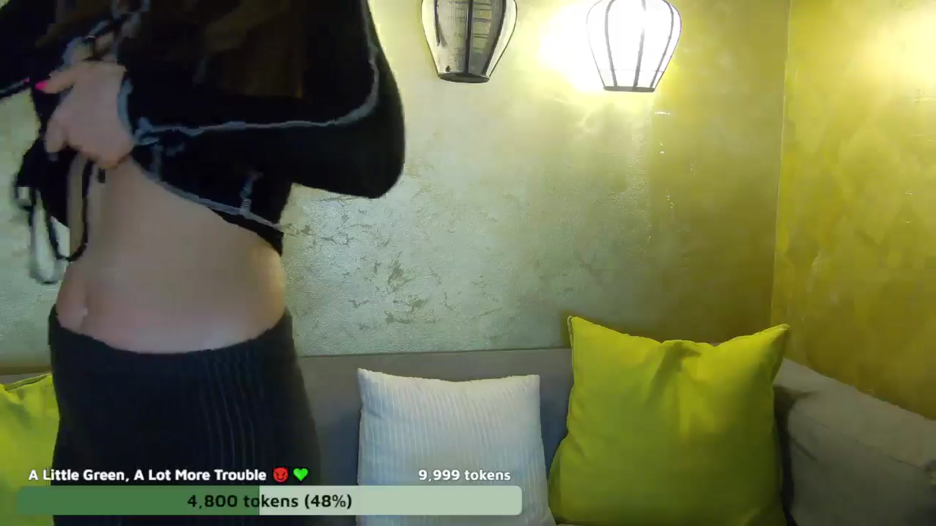 Gallery image thumbnail from Radiance's myfreecams stream on, 04/06/2026, 20:07 image 17 of 20