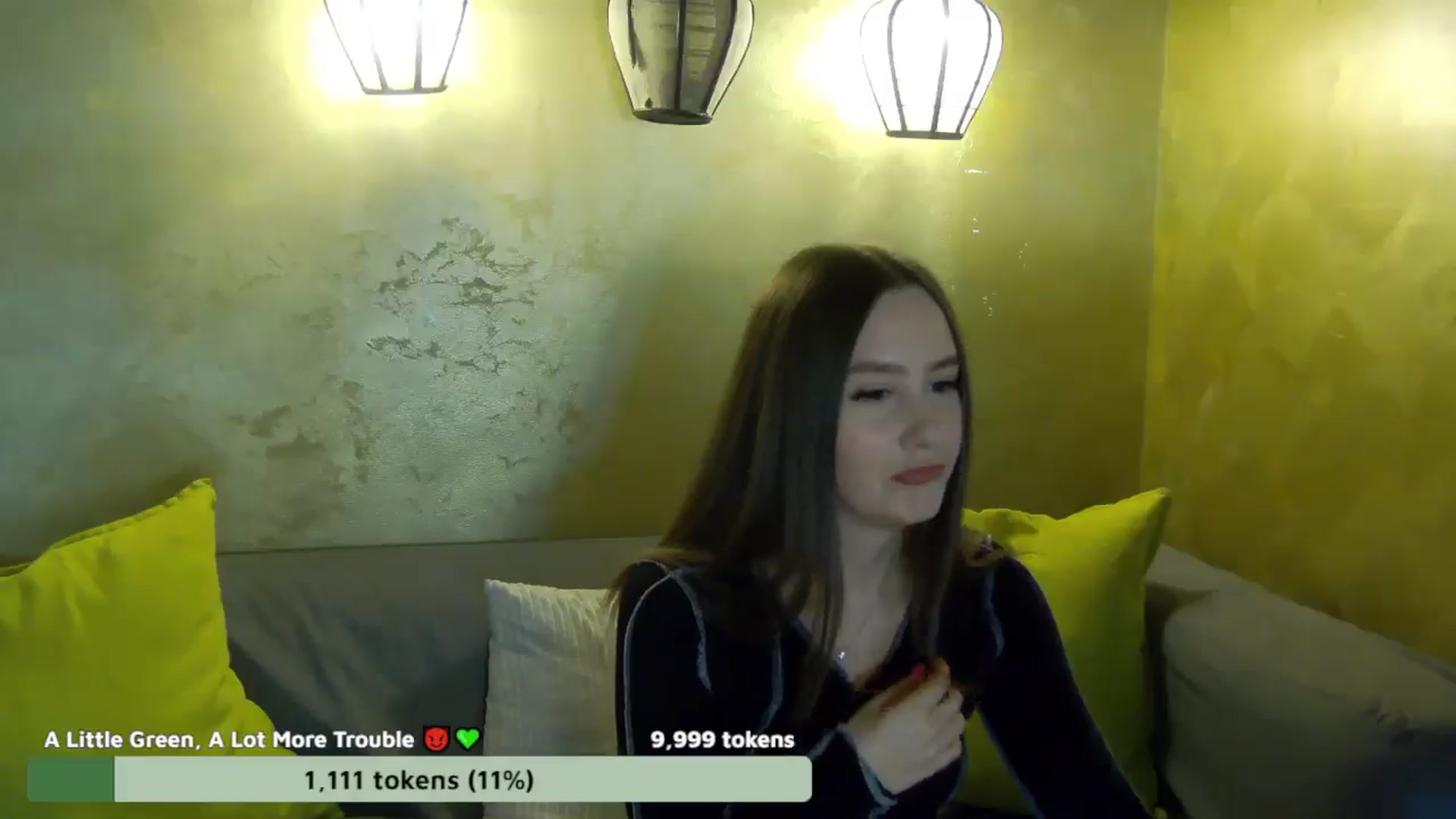 Gallery image thumbnail from Radiance's myfreecams stream on, 04/06/2026, 20:07 image 3 of 20