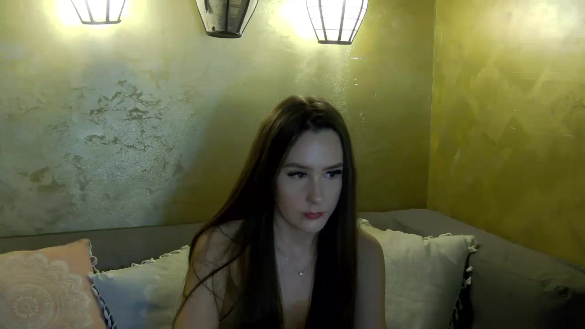 Gallery image thumbnail from Radiance's myfreecams stream on, 04/13/2026, 19:18 image 19 of 20