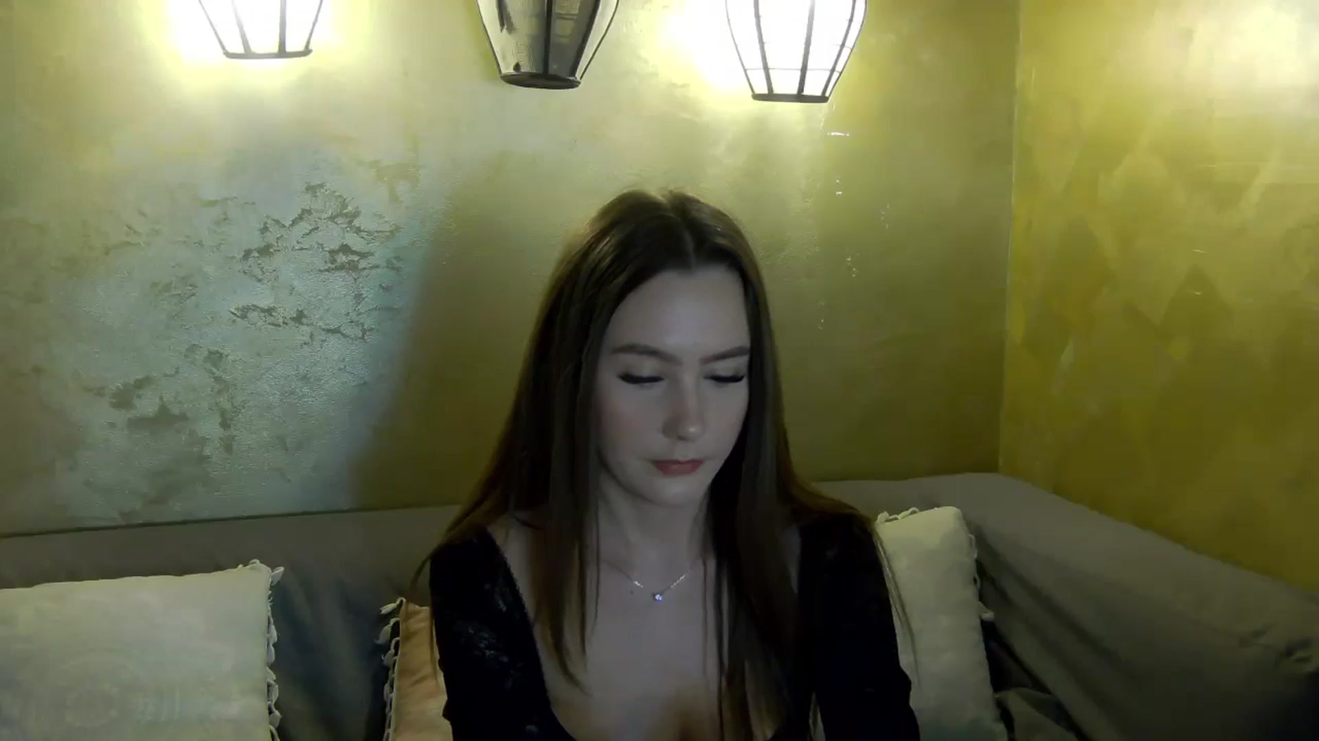 Gallery image thumbnail from Radiance's myfreecams stream on, 04/14/2026, 14:49 image 19 of 20