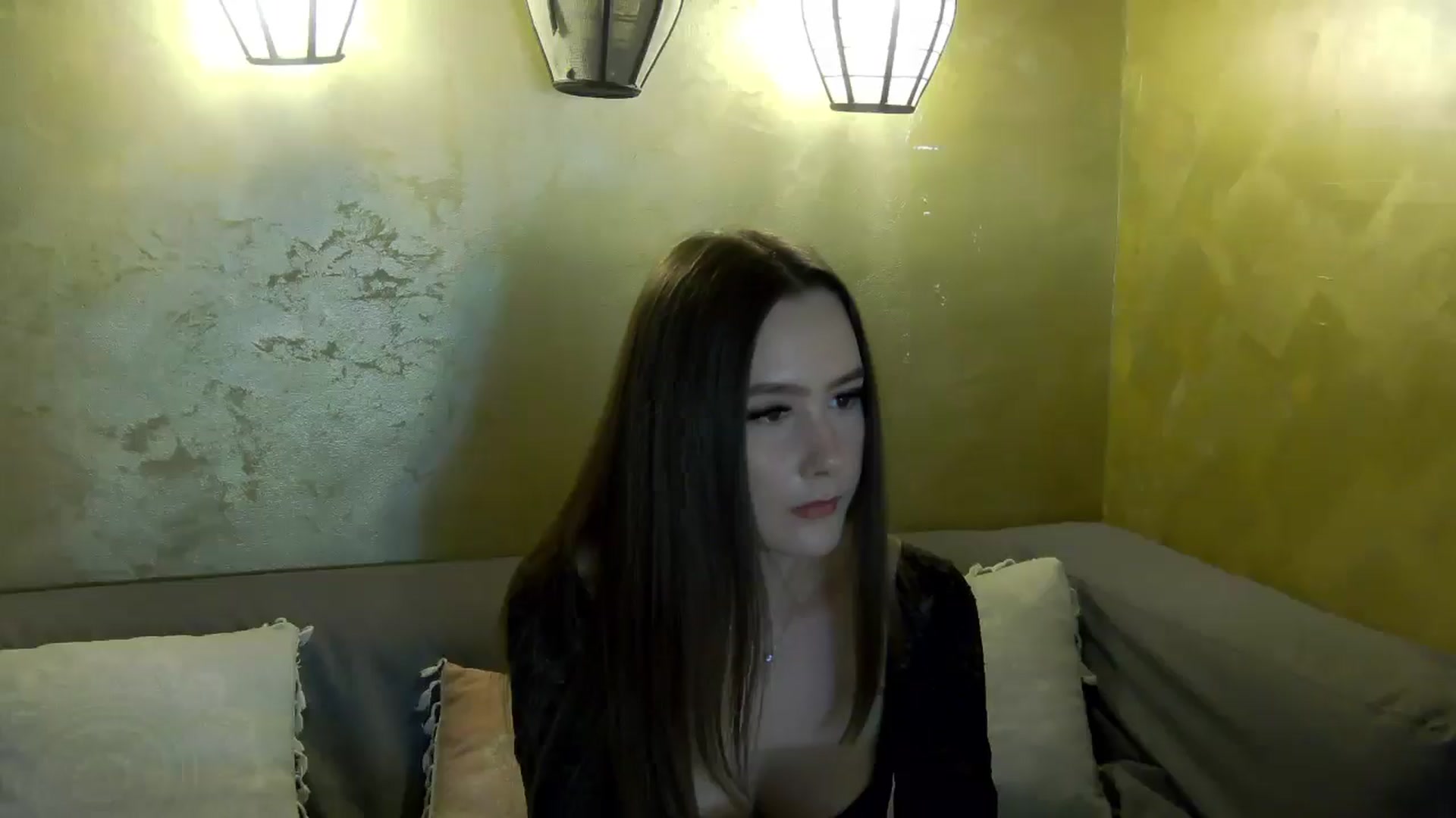 Gallery image thumbnail from Radiance's myfreecams stream on, 04/14/2026, 14:49 image 7 of 20