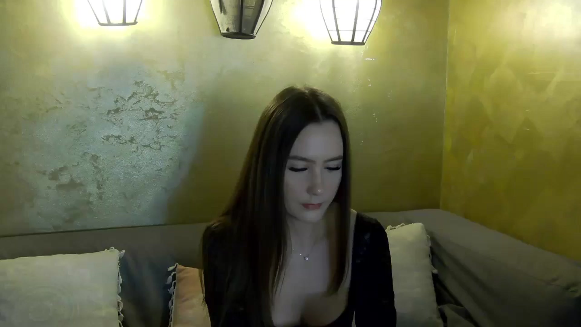 Gallery image thumbnail from Radiance's myfreecams stream on, 04/14/2026, 14:49 image 1 of 20