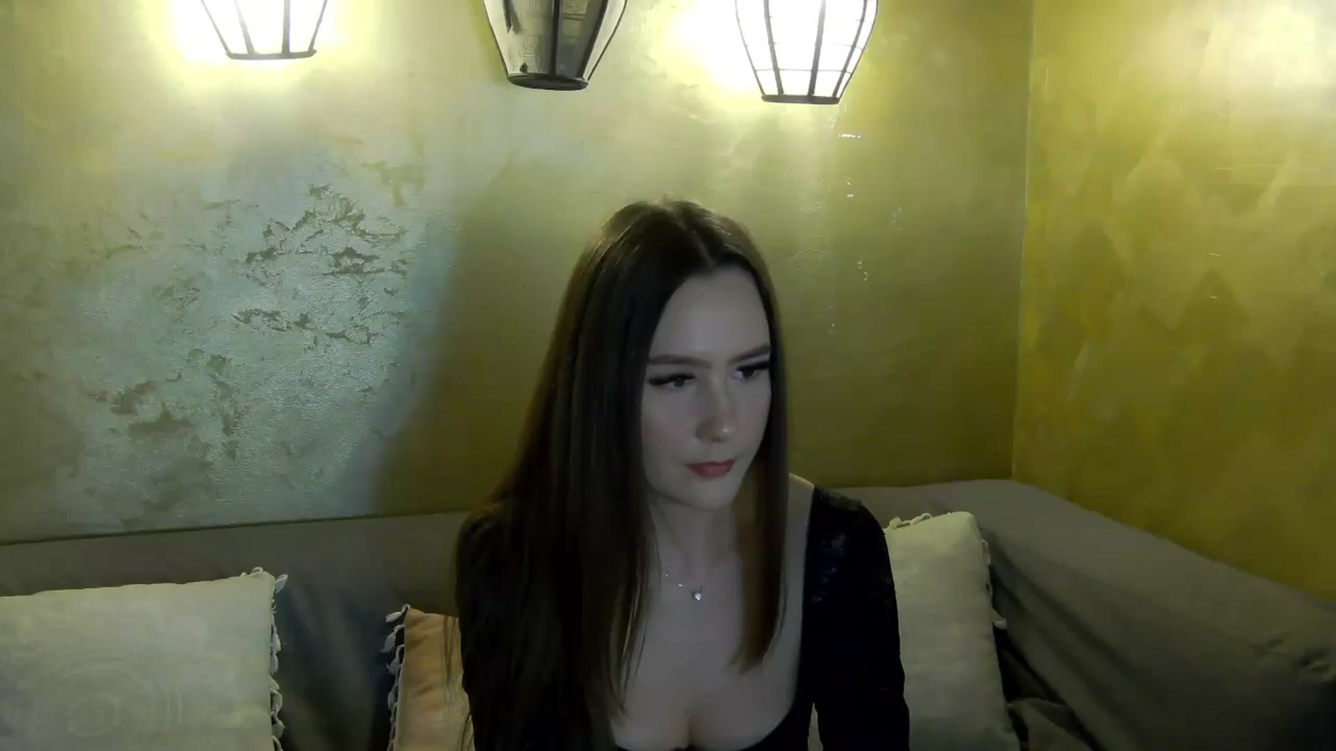Gallery image thumbnail from Radiance's myfreecams stream on, 04/14/2026, 14:49 image 2 of 20