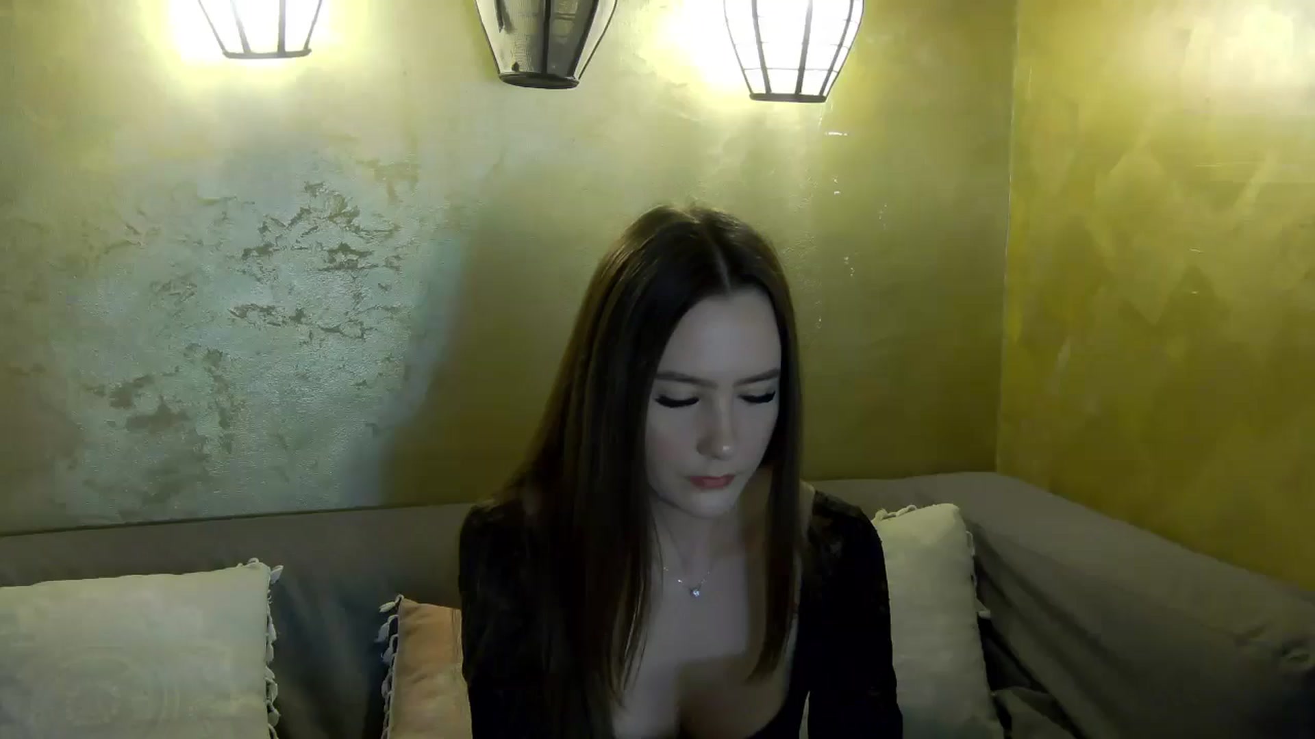 Gallery image thumbnail from Radiance's myfreecams stream on, 04/14/2026, 14:49 image 5 of 20