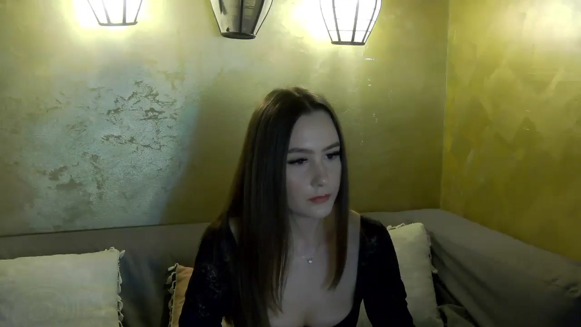 Gallery image thumbnail from Radiance's myfreecams stream on, 04/14/2026, 14:49 image 9 of 20