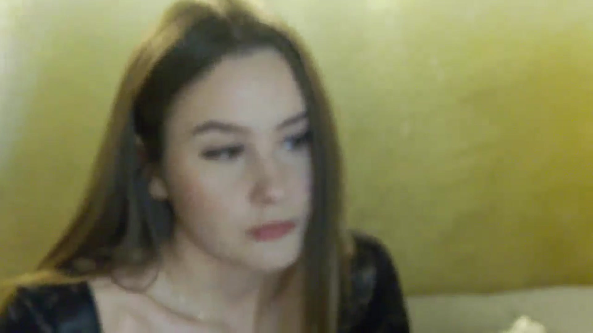 Gallery image thumbnail from Radiance's myfreecams stream on, 04/14/2026, 19:18 image 14 of 20