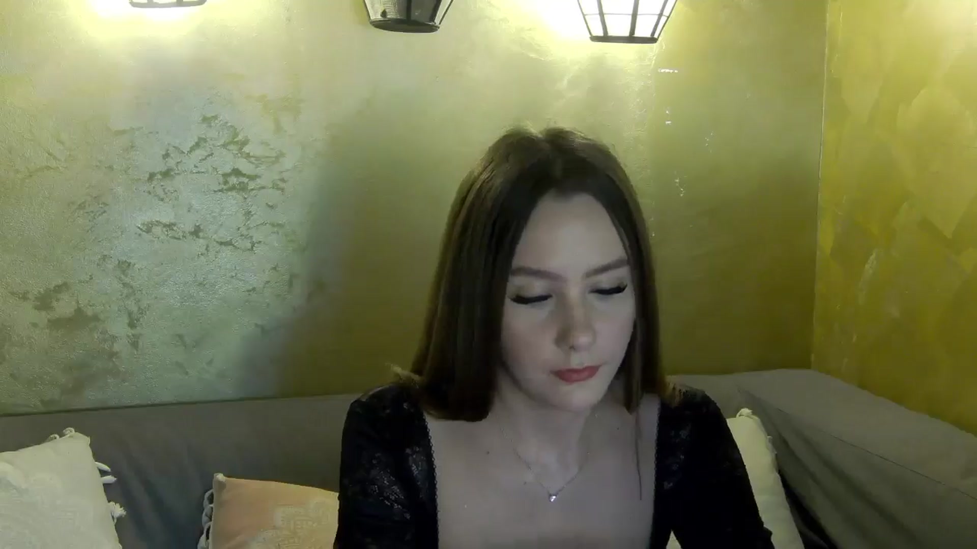Gallery image thumbnail from Radiance's myfreecams stream on, 04/14/2026, 19:18 image 8 of 20