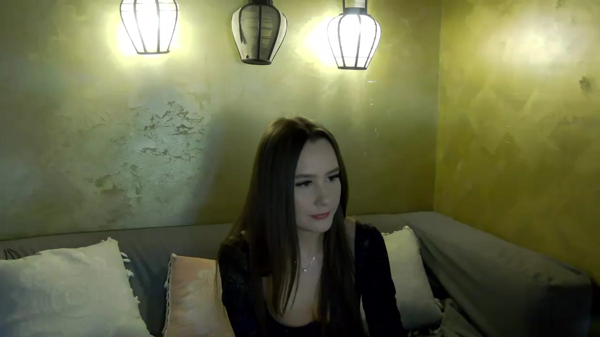 Gallery image thumbnail from Radiance's myfreecams stream on, 04/14/2026, 19:18 image 1 of 20