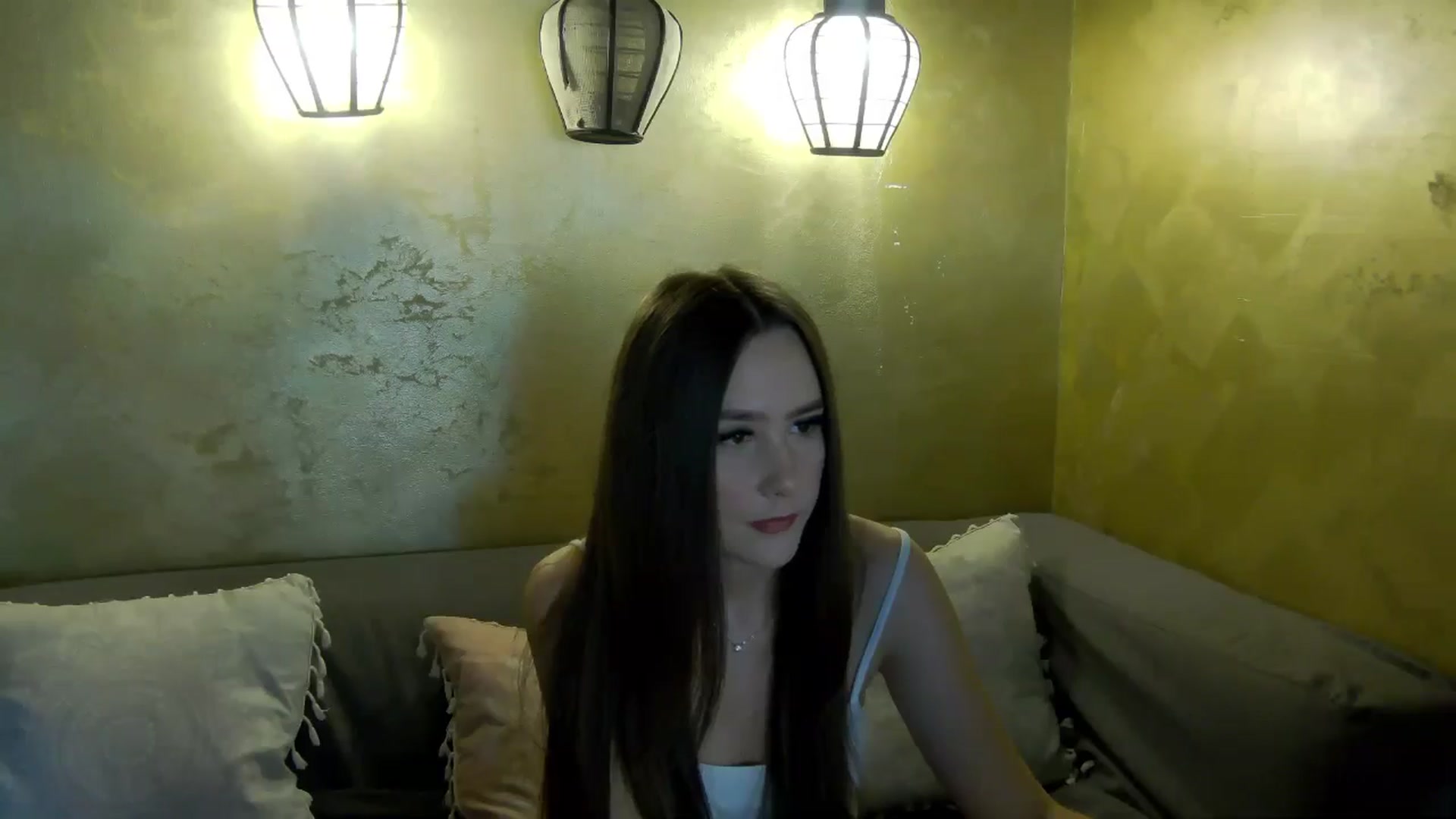 Gallery image thumbnail from Radiance's myfreecams stream on, 04/15/2026, 12:38 image 5 of 20