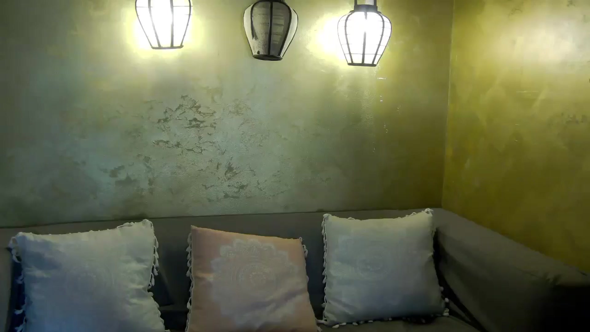 Gallery image thumbnail from Radiance's myfreecams stream on, 04/18/2026, 13:43 image 4 of 20
