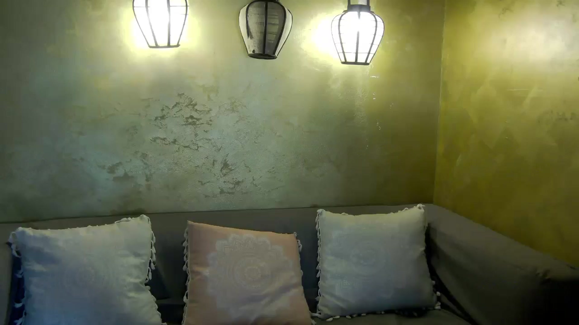 Gallery image thumbnail from Radiance's myfreecams stream on, 04/18/2026, 13:43 image 3 of 20