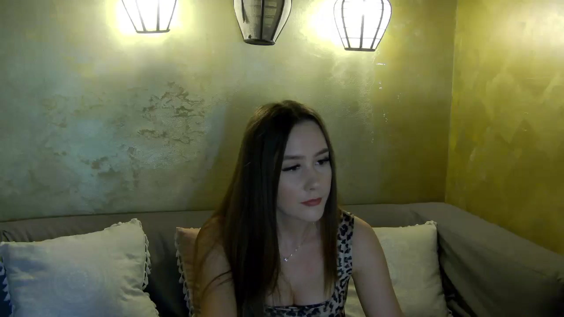 Gallery image thumbnail from Radiance's myfreecams stream on, 04/18/2026, 18:52 image 9 of 20