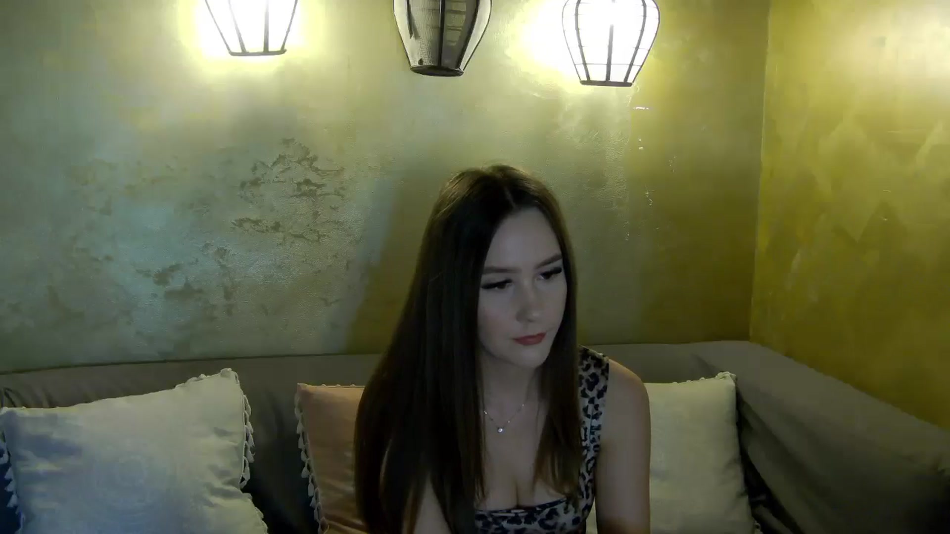 Gallery image thumbnail from Radiance's myfreecams stream on, 04/18/2026, 18:52 image 13 of 20