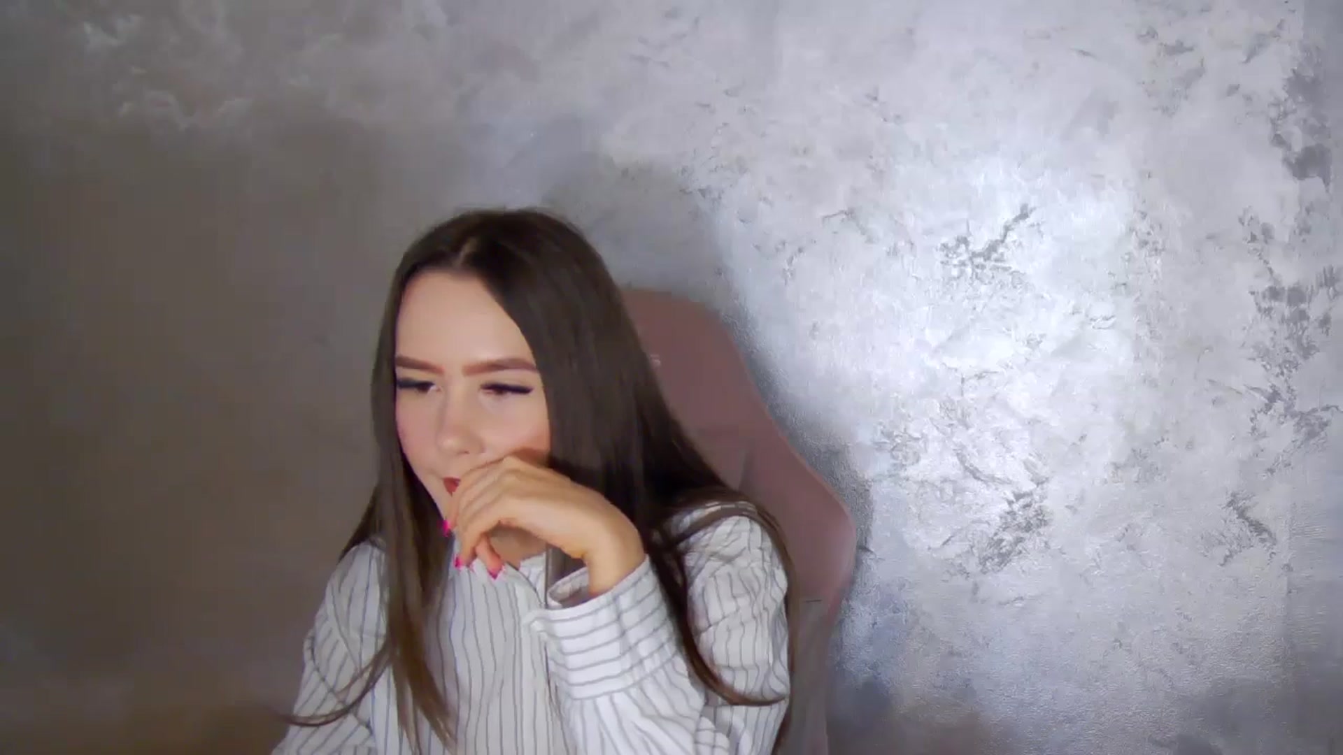 Gallery image thumbnail from Radiance's myfreecams stream on, 04/19/2026, 14:15 image 19 of 20