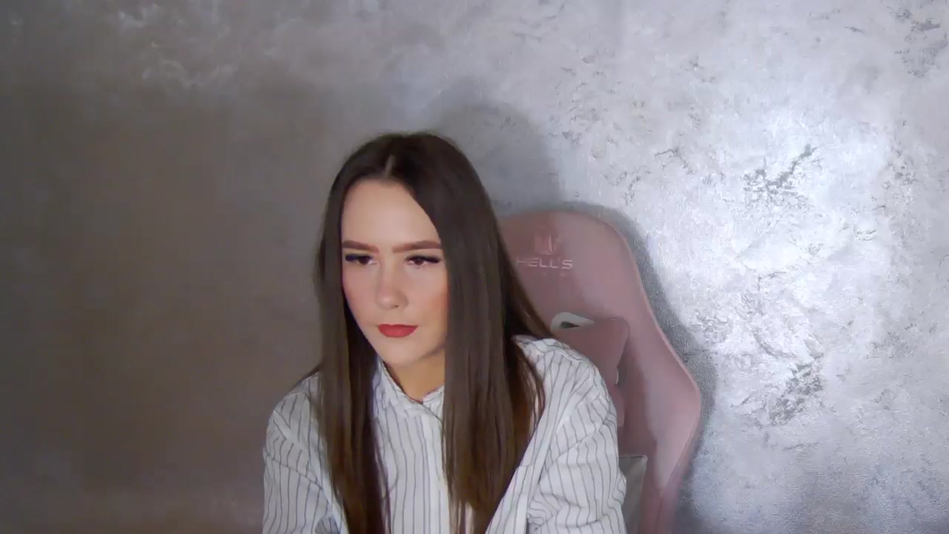 Gallery image thumbnail from Radiance's myfreecams stream on, 04/19/2026, 14:15 image 8 of 20