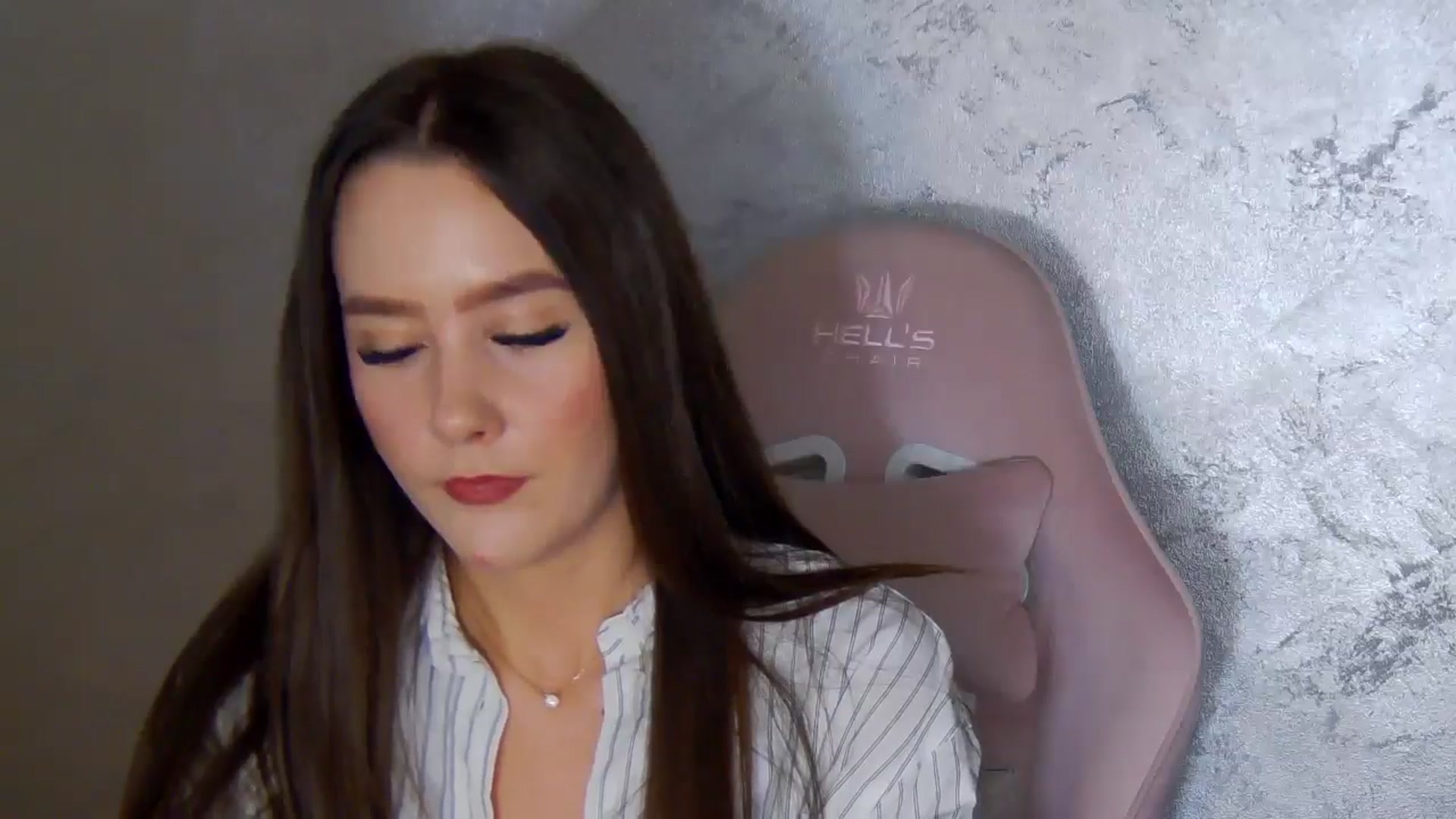 Gallery image thumbnail from Radiance's myfreecams stream on, 04/19/2026, 19:39 image 20 of 20
