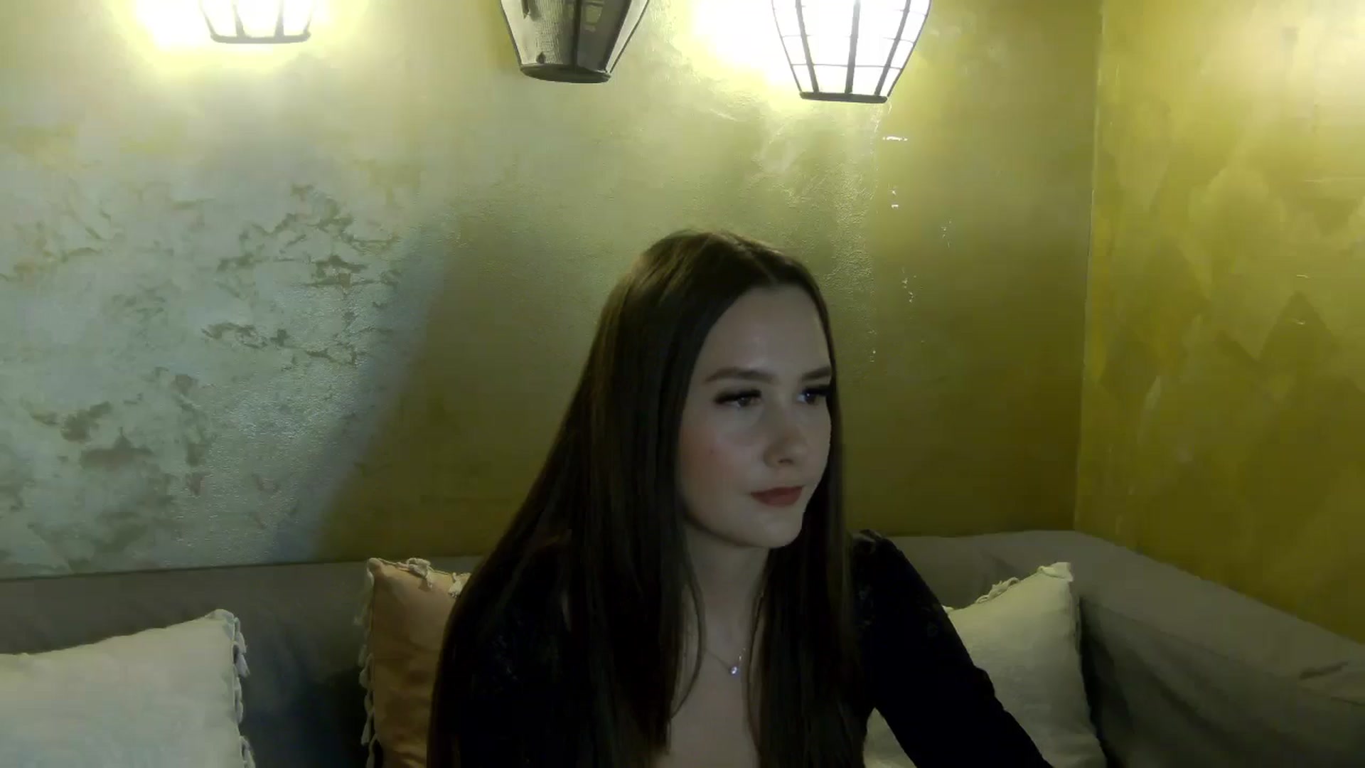 Gallery image thumbnail from Radiance's myfreecams stream on, 04/22/2026, 18:12 image 8 of 20