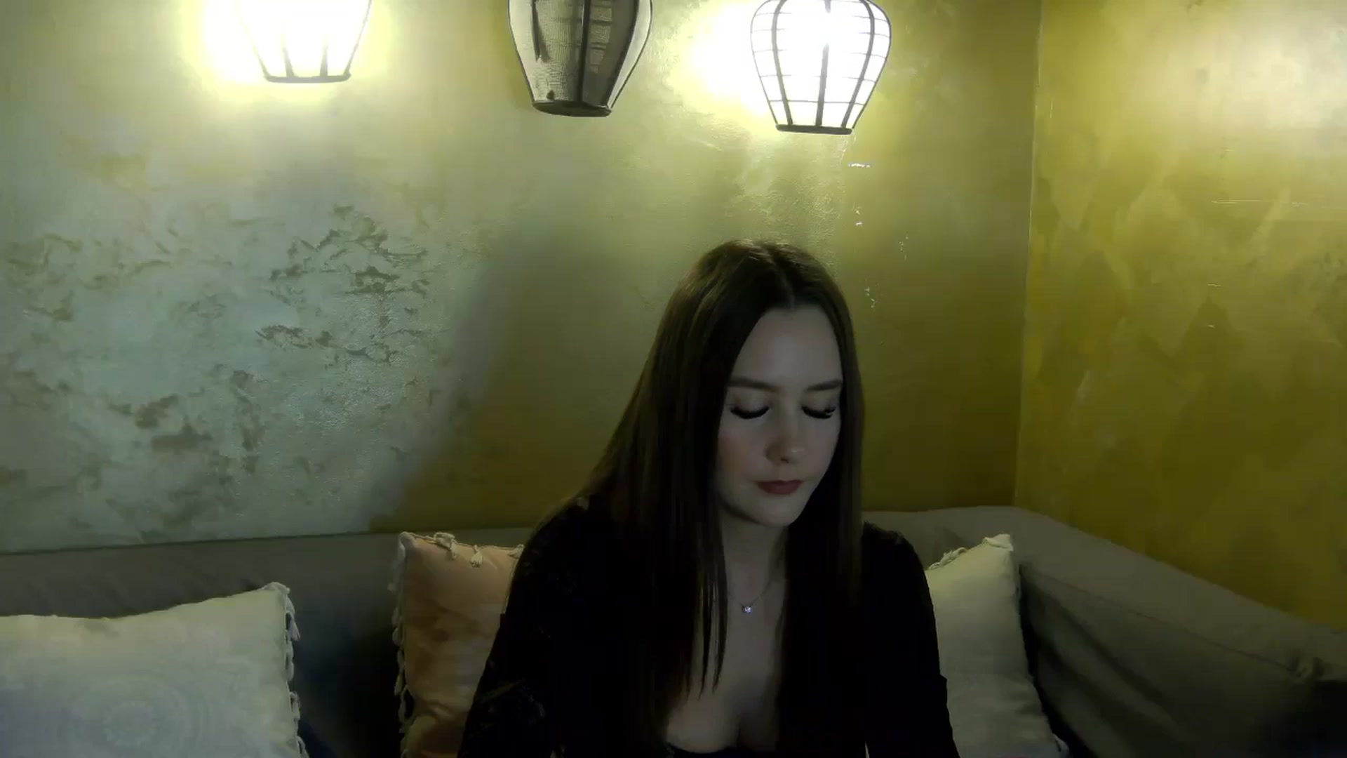 Gallery image thumbnail from Radiance's myfreecams stream on, 04/22/2026, 18:12 image 10 of 20