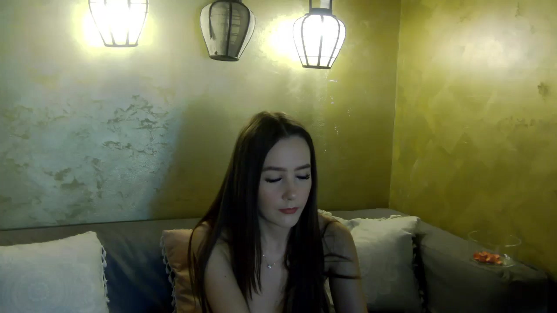 Gallery image thumbnail from Radiance's myfreecams stream on, 04/23/2026, 14:20 image 19 of 20
