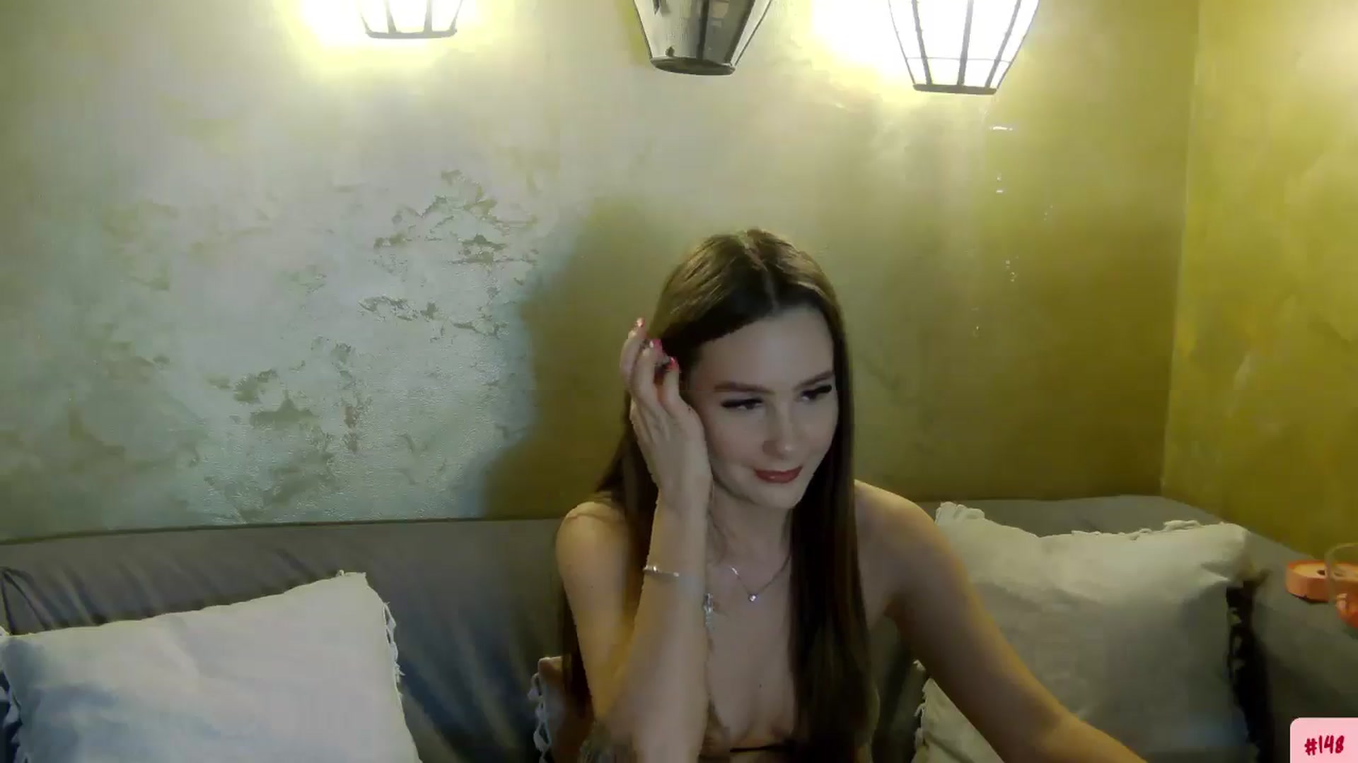 Gallery image thumbnail from Radiance's myfreecams stream on, 04/23/2026, 18:42 image 15 of 20
