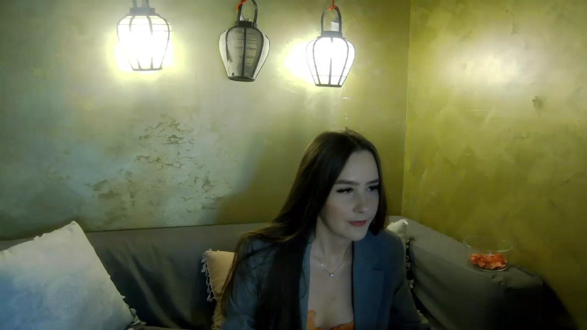 Gallery image thumbnail from Radiance's myfreecams stream on, 04/24/2026, 14:06 image 10 of 20