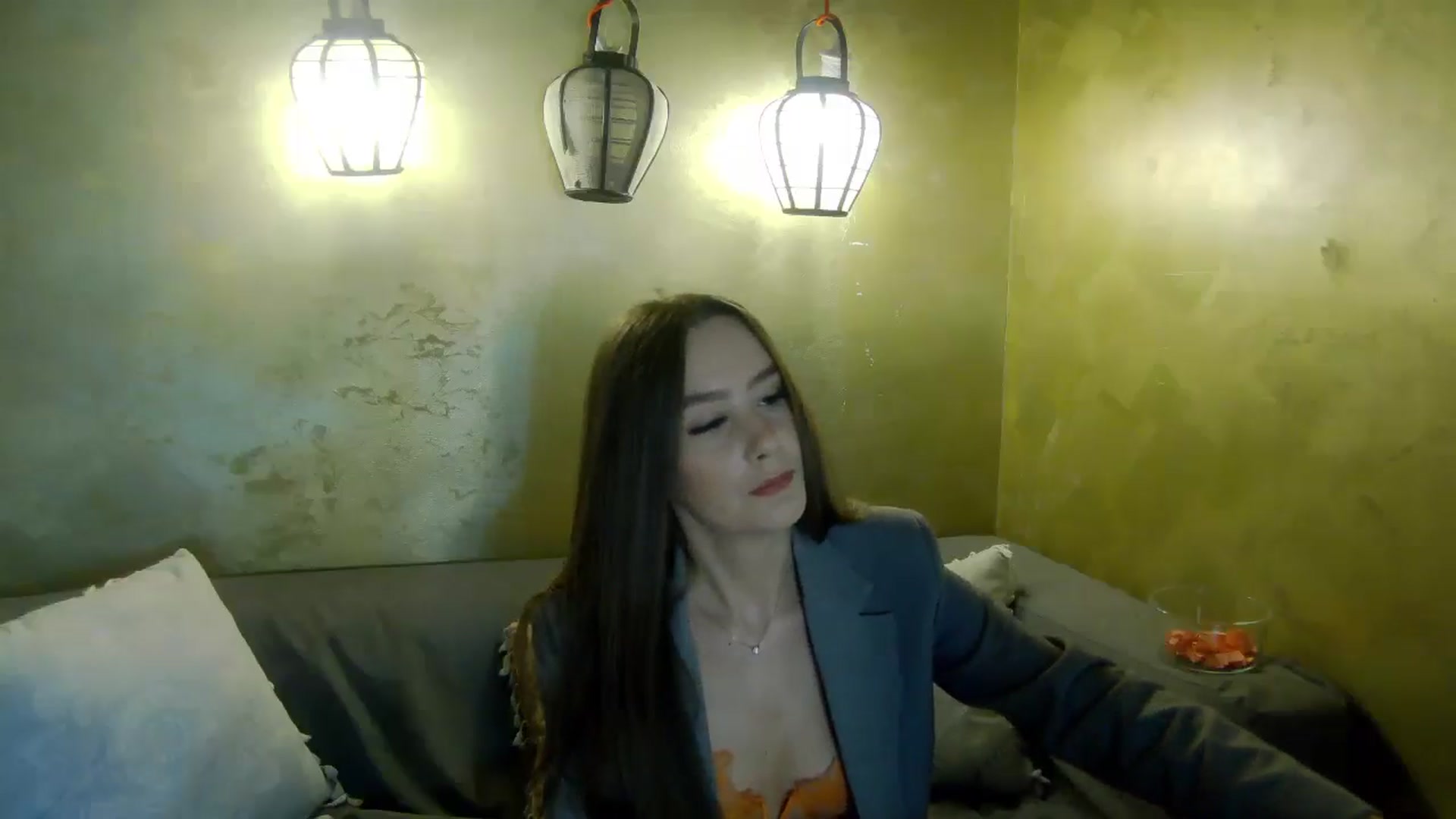 Gallery image thumbnail from Radiance's myfreecams stream on, 04/24/2026, 14:06 image 13 of 20