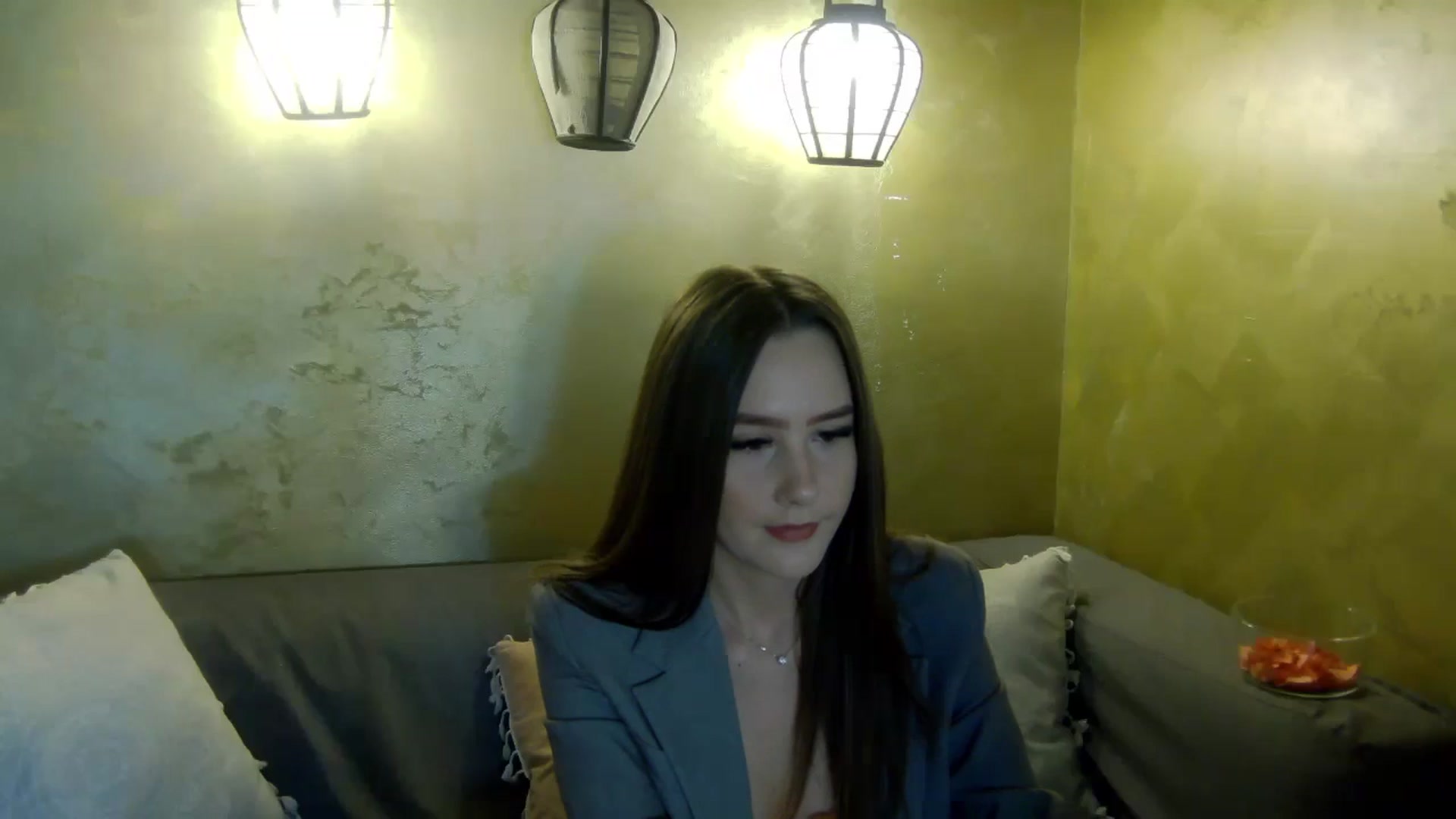 Gallery image thumbnail from Radiance's myfreecams stream on, 04/24/2026, 15:04 image 18 of 20