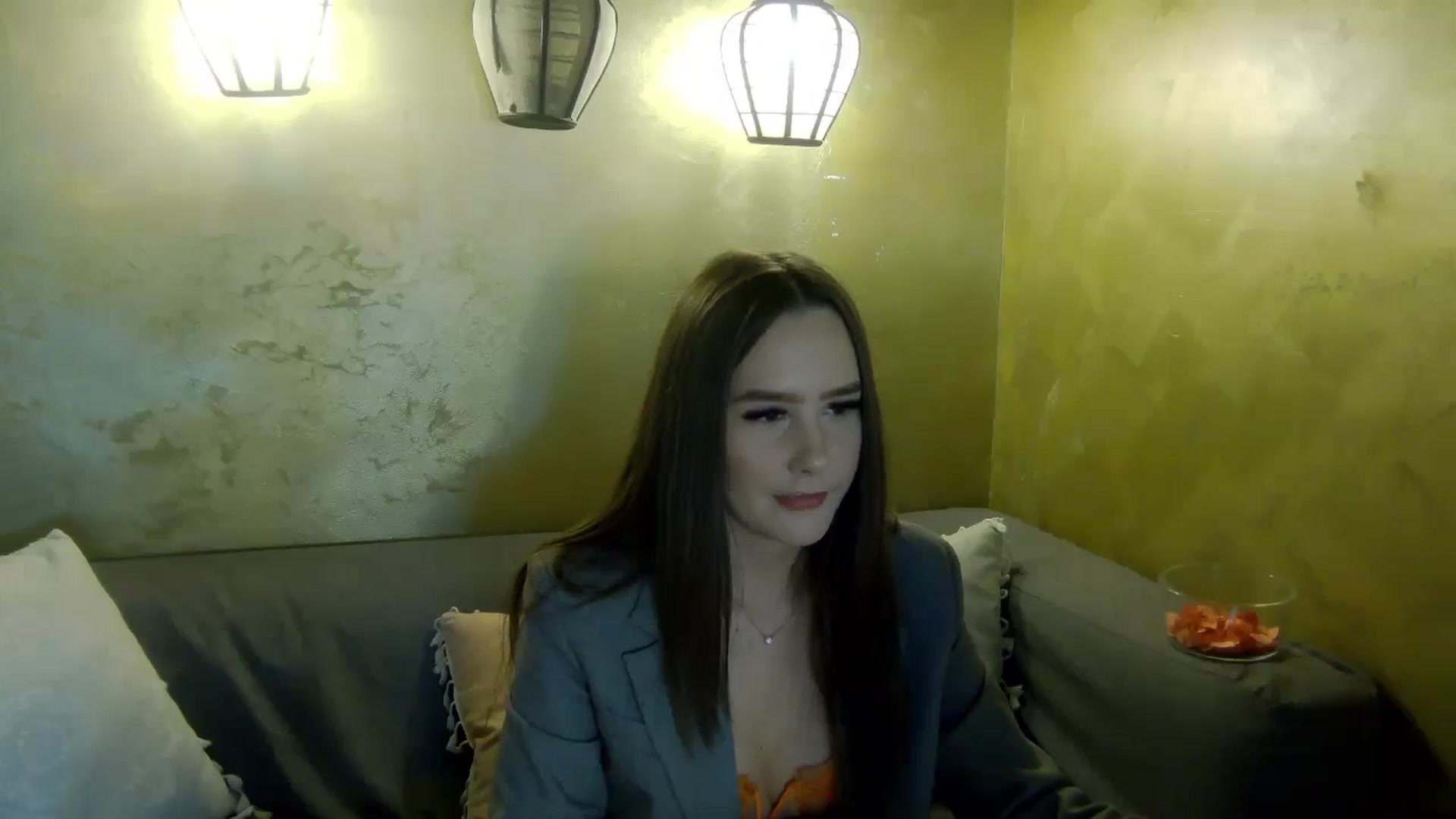 Gallery image thumbnail from Radiance's myfreecams stream on, 04/24/2026, 15:04 image 2 of 20
