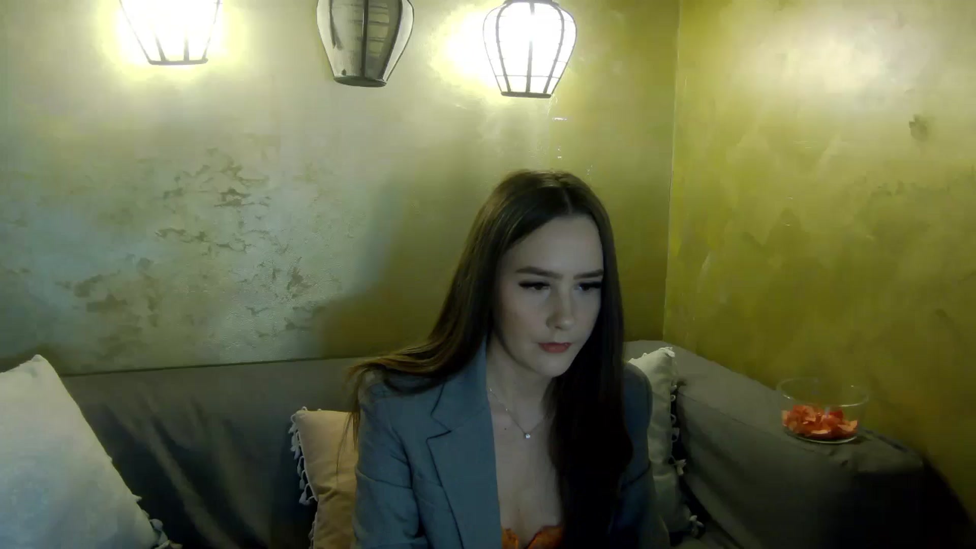 Gallery image thumbnail from Radiance's myfreecams stream on, 04/24/2026, 15:04 image 1 of 20