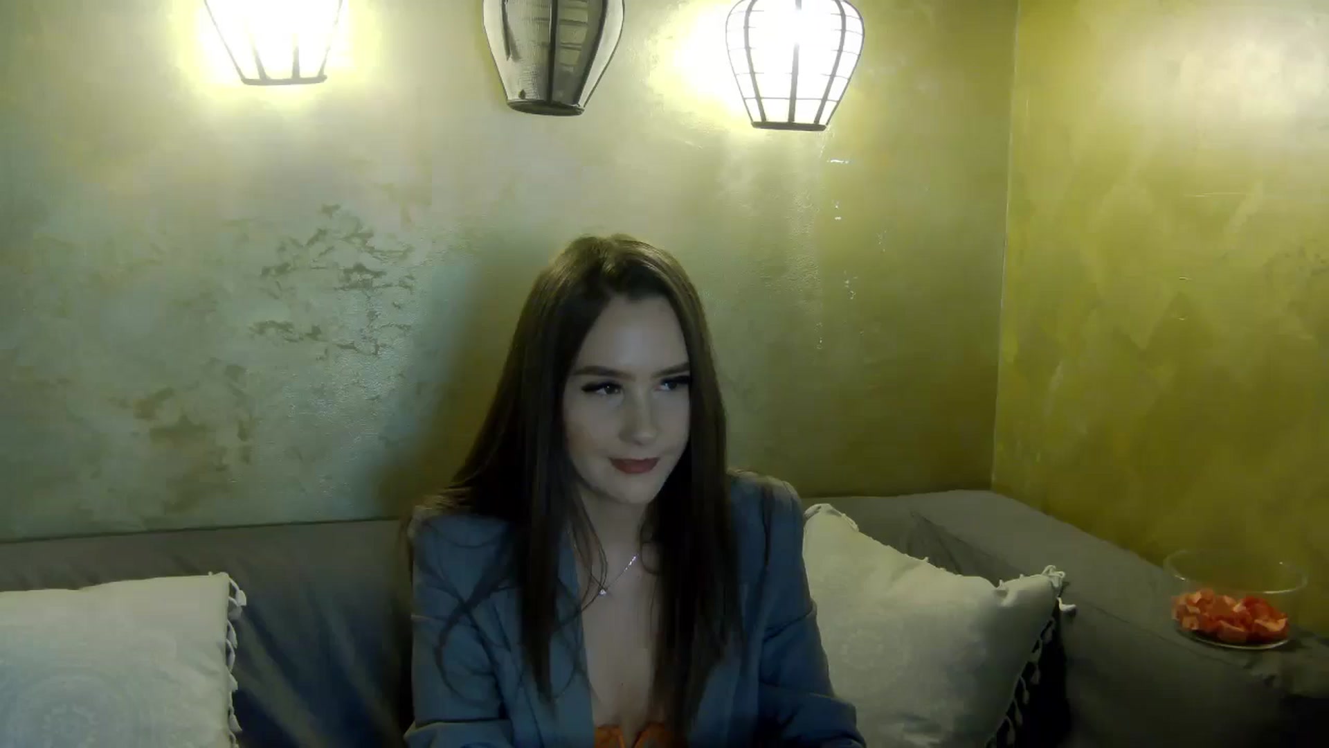 Gallery image thumbnail from Radiance's myfreecams stream on, 04/24/2026, 19:17 image 18 of 20